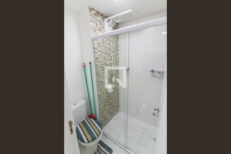 Apartamento à venda com 45m², 2 quartos e 1 vaga Apartamento à venda com 45m², 2 quartos e 1 vagaBanheiro