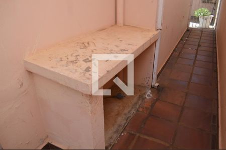 Casa à venda com 220m², 3 quartos e 3 vagasespaço gás