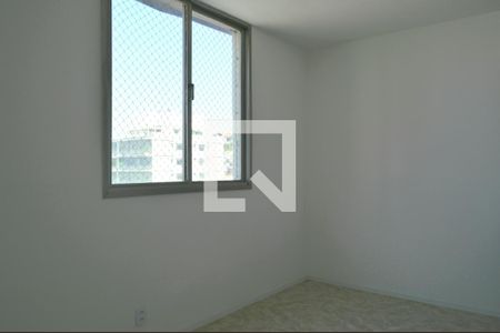 Quarto 1 de apartamento para alugar com 2 quartos, 64m² em Jacarepaguá, Rio de Janeiro