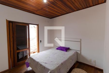 Casa à venda com 350m², 5 quartos e 8 vagas Casa à venda com 350m², 5 quartos e 8 vagasQuarto 02