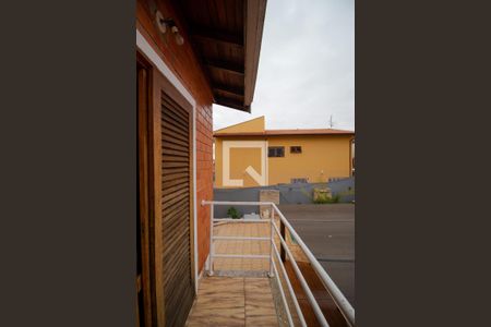 Casa à venda com 350m², 5 quartos e 8 vagas Casa à venda com 350m², 5 quartos e 8 vagasSacada do Quarto 02