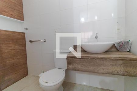 Casa à venda com 350m², 5 quartos e 8 vagas Casa à venda com 350m², 5 quartos e 8 vagasBanheiro da Suíte da Casa 02