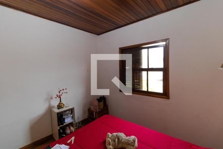 Casa à venda com 350m², 5 quartos e 8 vagas Casa à venda com 350m², 5 quartos e 8 vagasQuarto 01