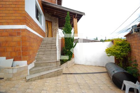 Casa à venda com 350m², 5 quartos e 8 vagas Casa à venda com 350m², 5 quartos e 8 vagasGaragem