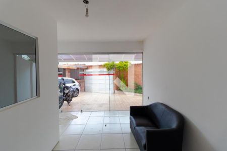 Casa à venda com 350m², 5 quartos e 8 vagas Casa à venda com 350m², 5 quartos e 8 vagasSala da Casa 02