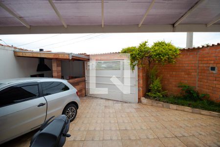 Casa à venda com 350m², 5 quartos e 8 vagas Casa à venda com 350m², 5 quartos e 8 vagasGaragem da Casa 02