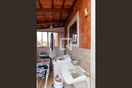 Casa à venda com 350m², 5 quartos e 8 vagas Casa à venda com 350m², 5 quartos e 8 vagasÁrea de Serviço