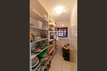 Casa à venda com 350m², 5 quartos e 8 vagas Casa à venda com 350m², 5 quartos e 8 vagasDespensa