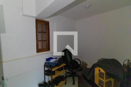 Casa à venda com 350m², 5 quartos e 8 vagas Casa à venda com 350m², 5 quartos e 8 vagasQuarto da Casa 02