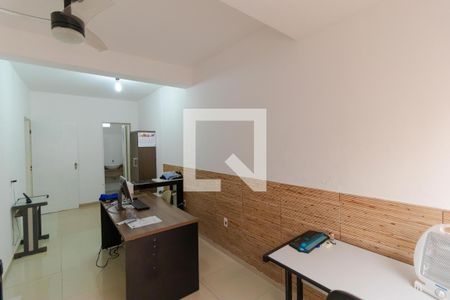 Casa à venda com 350m², 5 quartos e 8 vagas Casa à venda com 350m², 5 quartos e 8 vagasSuíte da Casa 02