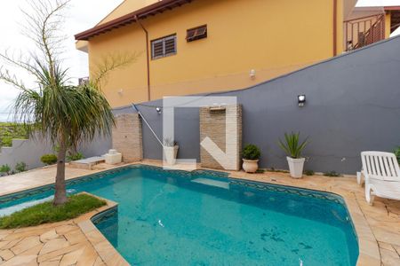 Casa à venda com 350m², 5 quartos e 8 vagas Casa à venda com 350m², 5 quartos e 8 vagasPiscina