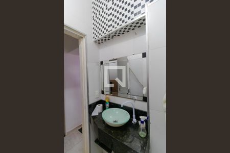 Casa à venda com 350m², 5 quartos e 8 vagas Casa à venda com 350m², 5 quartos e 8 vagasBanheiro da Casa 02