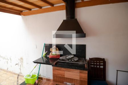 Casa à venda com 350m², 5 quartos e 8 vagas Casa à venda com 350m², 5 quartos e 8 vagasChurrasqueira da Casa 02