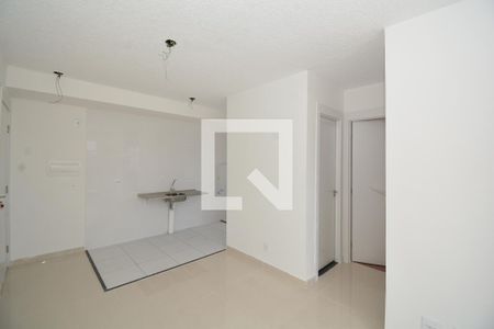 Sala de apartamento para alugar com 2 quartos, 50m² em Vista Alegre, Rio de Janeiro