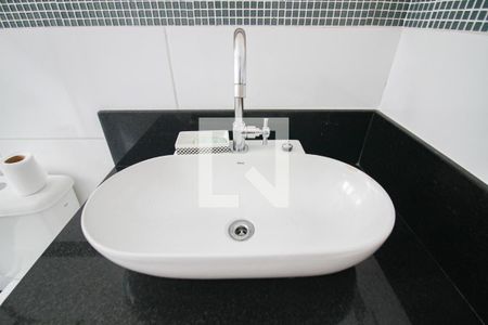 Casa de condomínio à venda com 160m², 3 quartos e 2 vagassuite quarto 3