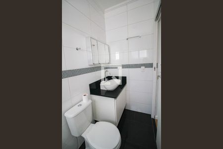 Casa de condomínio à venda com 160m², 3 quartos e 2 vagassuite quarto 3