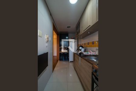 Apartamento à venda com 143m², 2 quartos e 2 vagas Apartamento à venda com 143m², 2 quartos e 2 vagasCozinha e Área de Serviço