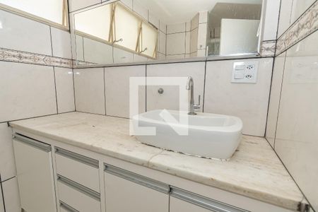 Apartamento à venda com 141m², 3 quartos e 1 vagaDetalhe Banheiro Corredor 