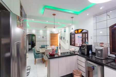 Casa à venda com 250m², 3 quartos e 2 vagasCozinha