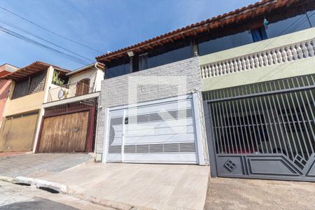Casa à venda com 250m², 3 quartos e 2 vagasFachada