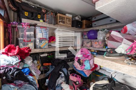 Casa à venda com 250m², 3 quartos e 2 vagasDespensa