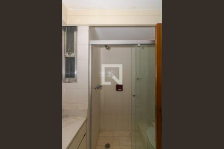 Apartamento à venda com 170m², 3 quartos e 1 vaga Apartamento à venda com 170m², 3 quartos e 1 vagaBanheiro