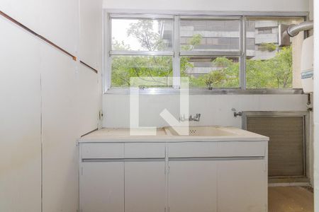 Apartamento à venda com 170m², 3 quartos e 1 vaga Apartamento à venda com 170m², 3 quartos e 1 vagaÁrea de Serviço