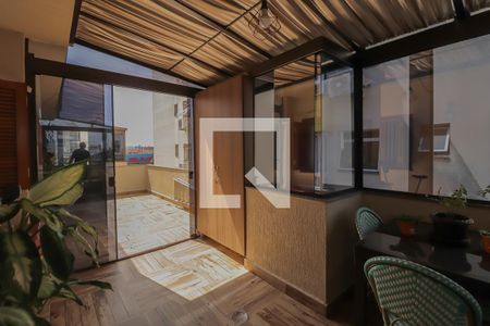 Apartamento à venda com 100m², 2 quartos e 1 vagaSacada