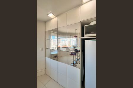 Apartamento para alugar com 52m², 1 quarto e 1 vagaArmário - serviço
