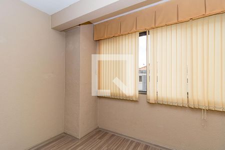 Sala de apartamento para alugar com 2 quartos, 72m² em Passo da Areia, Porto Alegre