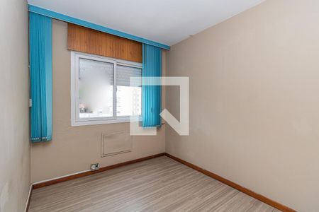 Quarto 1 de apartamento para alugar com 2 quartos, 72m² em Passo da Areia, Porto Alegre