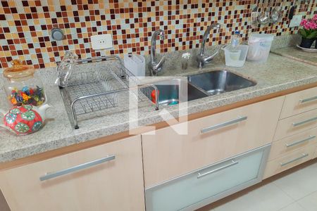 Apartamento à venda com 210m², 3 quartos e 4 vagas Apartamento à venda com 210m², 3 quartos e 4 vagasCozinha