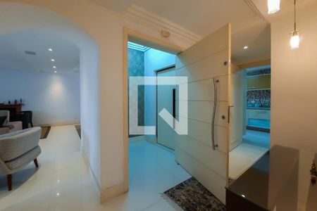 Apartamento à venda com 210m², 3 quartos e 4 vagas Apartamento à venda com 210m², 3 quartos e 4 vagasHall de Entrada