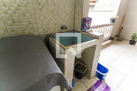Casa à venda com 250m², 2 quartos e 2 vagas Casa à venda com 250m², 2 quartos e 2 vagasTanque