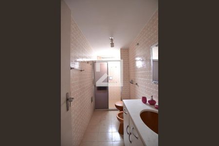 Apartamento à venda com 108m², 3 quartos e sem vagaBanheiro 2