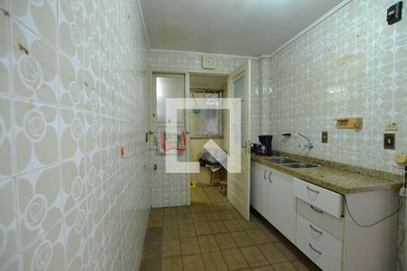 Apartamento à venda com 108m², 3 quartos e sem vagaCozinha 