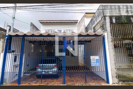 Casa à venda com 172m², 4 quartos e 2 vagas Casa à venda com 172m², 4 quartos e 2 vagasFachada