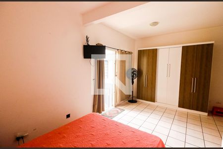 Casa à venda com 172m², 4 quartos e 2 vagas Casa à venda com 172m², 4 quartos e 2 vagasSuite