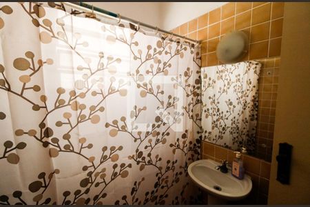 Casa à venda com 172m², 4 quartos e 2 vagas Casa à venda com 172m², 4 quartos e 2 vagasBanheiro