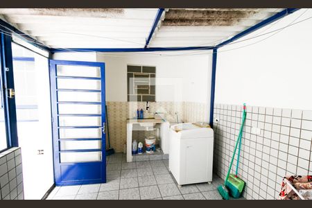 Casa à venda com 172m², 4 quartos e 2 vagas Casa à venda com 172m², 4 quartos e 2 vagasÁrea de Serviço