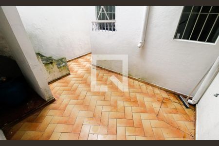 Casa à venda com 172m², 4 quartos e 2 vagas Casa à venda com 172m², 4 quartos e 2 vagasQuintal