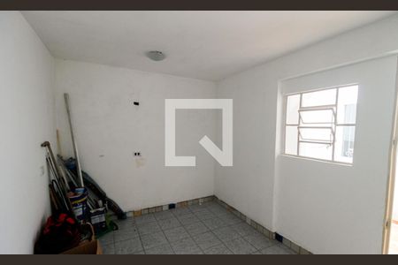 Casa à venda com 172m², 4 quartos e 2 vagas Casa à venda com 172m², 4 quartos e 2 vagasQuarto 4