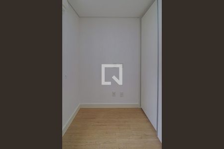 Quarto 1 de apartamento para alugar com 2 quartos, 54m² em Lourdes, Belo Horizonte