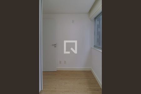 Quarto 1 de apartamento para alugar com 2 quartos, 54m² em Lourdes, Belo Horizonte
