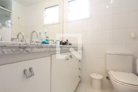 Apartamento à venda com 71m², 2 quartos e 2 vagasBanheiro da Suíte