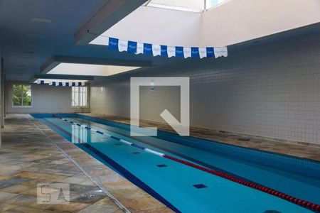 Apartamento à venda com 71m², 2 quartos e 2 vagasÁrea comum - Piscina