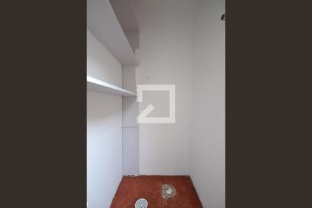 Apartamento à venda com 78m², 2 quartos e sem vagaDispensa/Banheiro