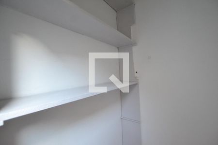 Apartamento à venda com 78m², 2 quartos e sem vagaDispensa/Banheiro