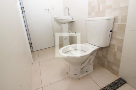Casa à venda com 72m², 3 quartos e 2 vagas Casa à venda com 72m², 3 quartos e 2 vagasBanheiro Social