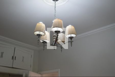 Casa à venda com 300m², 8 quartos e 1 vagaDetalhe